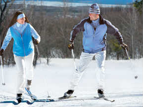 X-country-ski-couple-in-blue-for-web.jpg