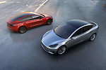 所有的目光都集中在Model 3上，大家關注的是，特斯拉能否讓眾多司機捨棄汽油動力汽車，轉開一輛電動車。(Tesla)