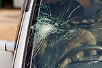 車窗玻璃被刮或碎裂怎麼辦？