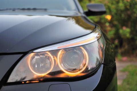 car-bmw-headlight-500x332.jpg