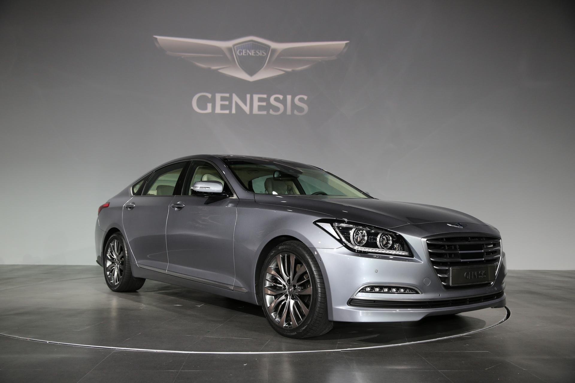 2015-Hyundai-Genesis-06.jpg