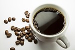 別喝茶了！研究：喝咖啡的人薪水高