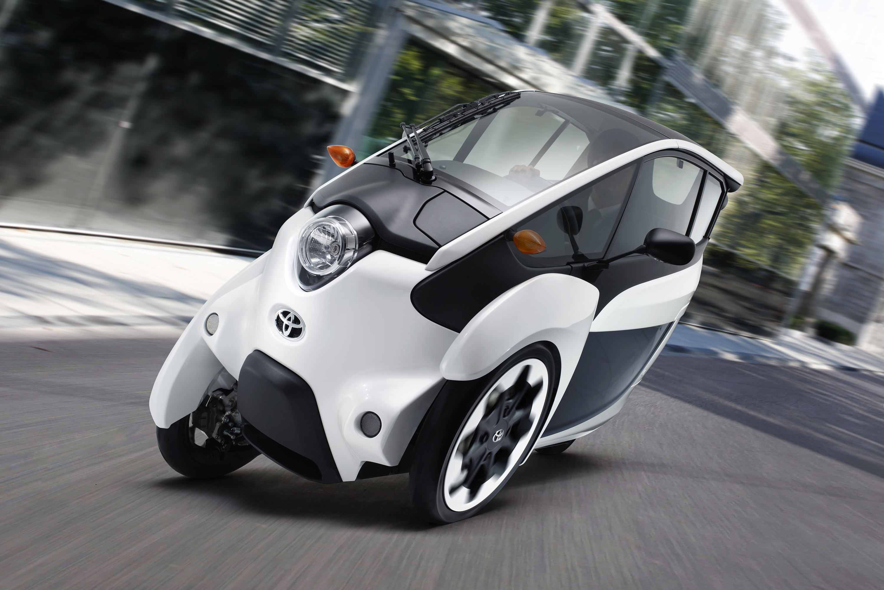 Toyota_i_Road_002_AJAC.jpg