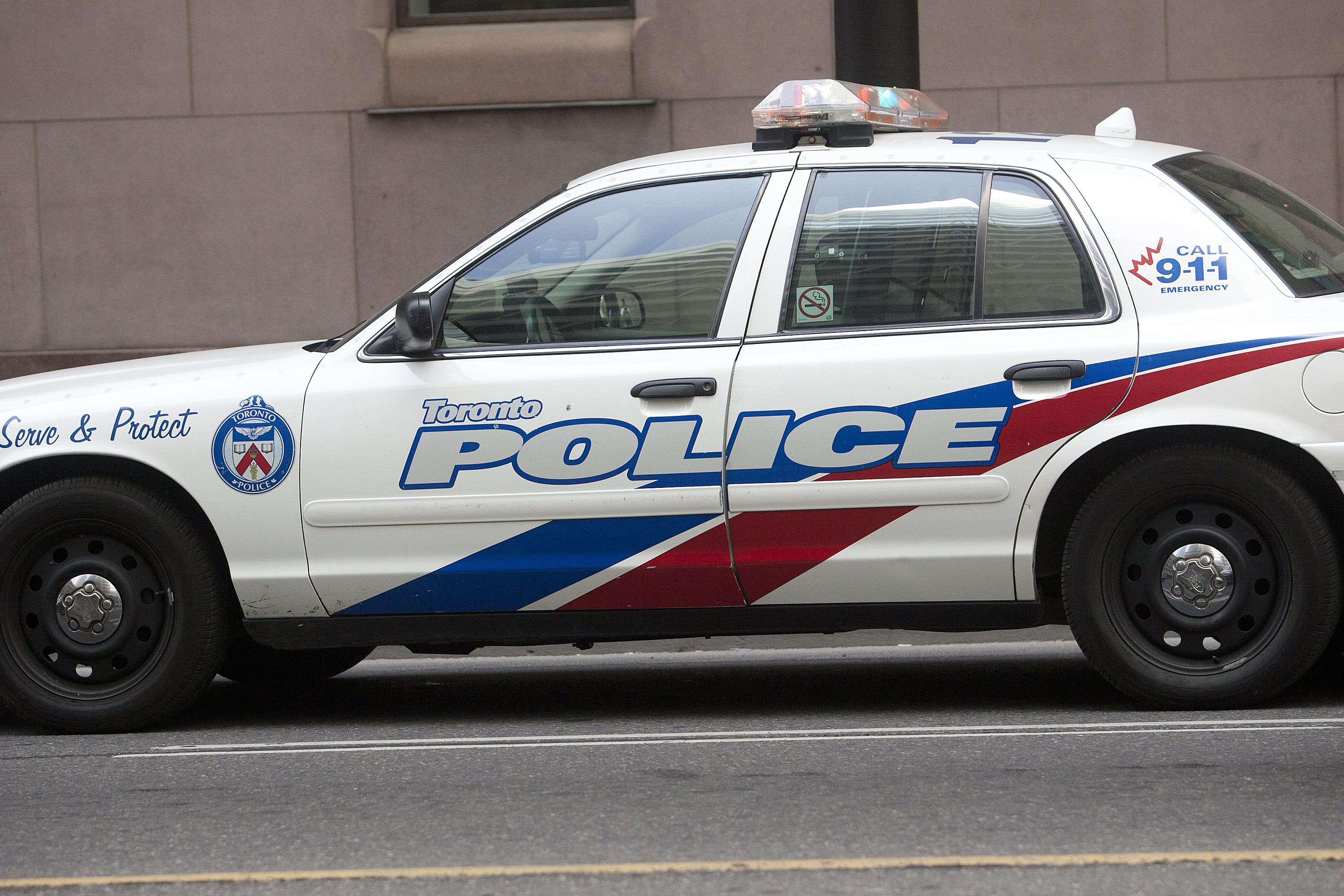 torontopolice32.jpg
